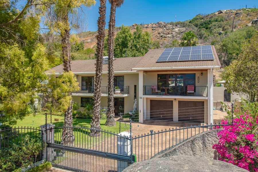 6 Bedroom Property for Sale in Groenvlei Western Cape